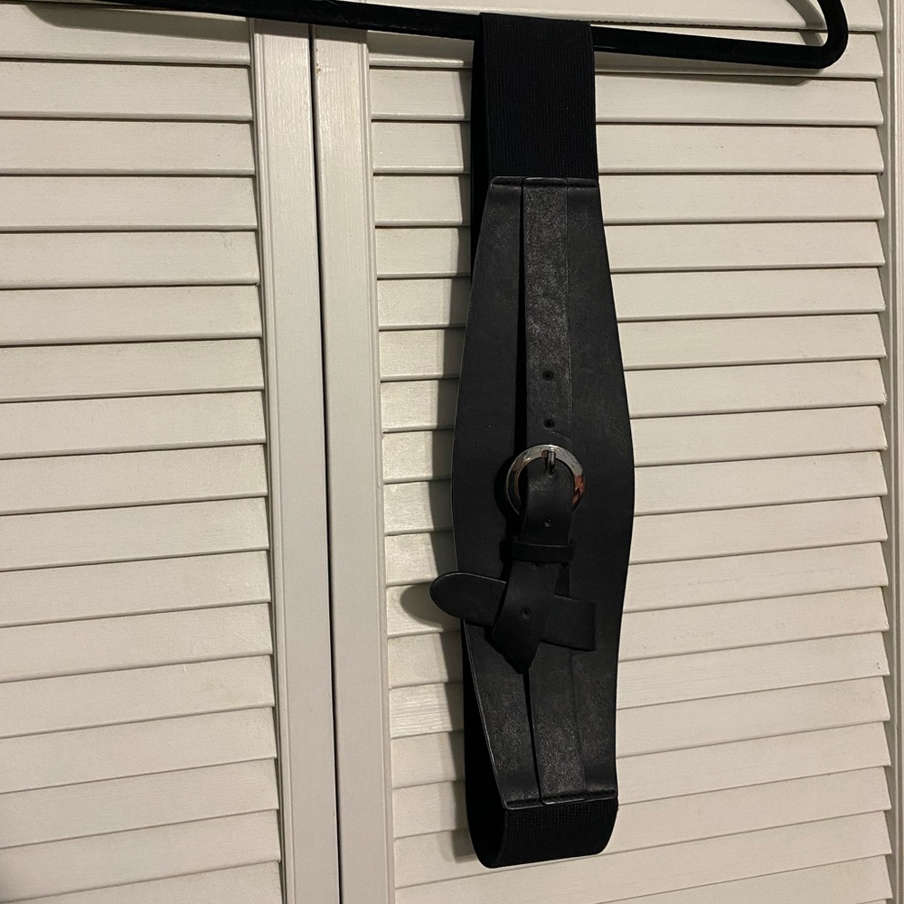 Torrid wide elastic belt for layering